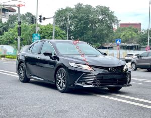 Xe Toyota Camry 2.0Q 2024