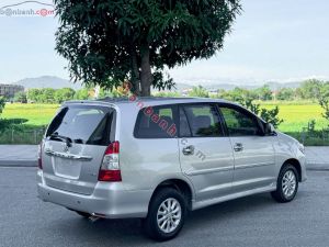 Xe Toyota Innova 2.0E 2013