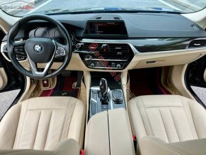 Xe BMW 520i 2018