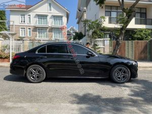 Xe Mercedes Benz C300 AMG 2023