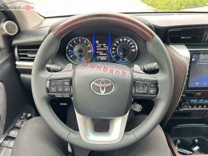 Xe Toyota Fortuner 2.7V 4x2 AT 2019