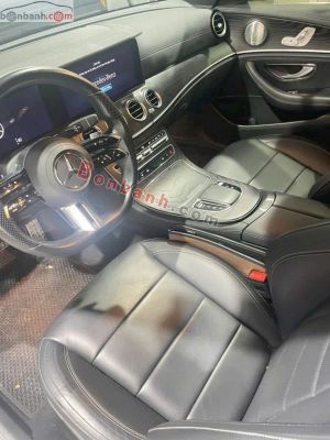 Xe Mercedes Benz E300 AMG 2022