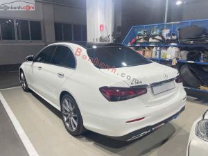 Xe Mercedes Benz E300 AMG 2022