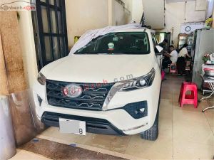 Xe Toyota Fortuner 2.4G 4x2 AT 2021