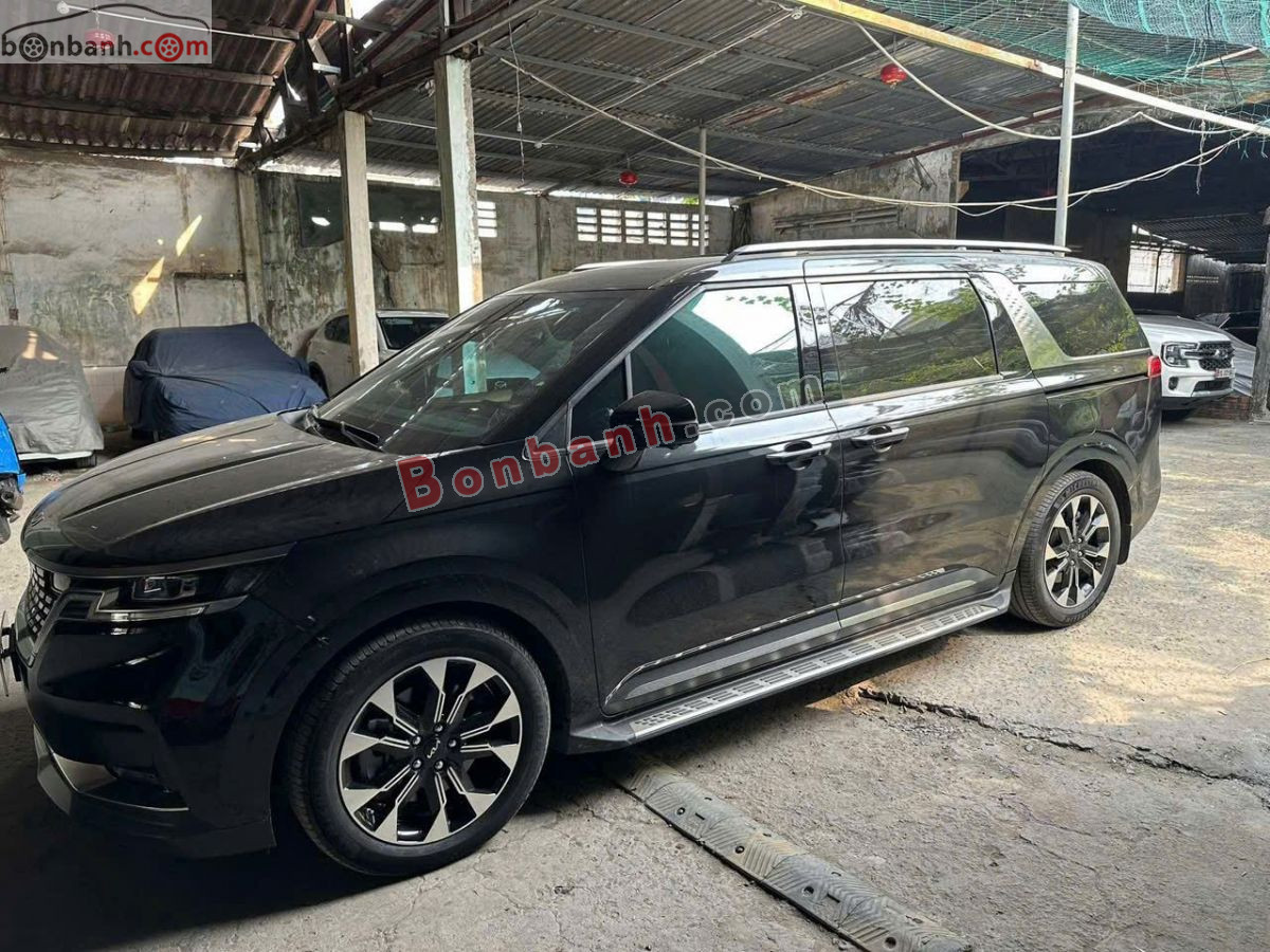 Kia Carnival Signature 2.2D 2023