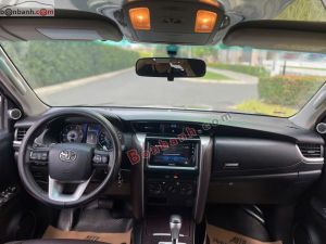 Xe Toyota Fortuner 2.4G 4x2 AT 2019