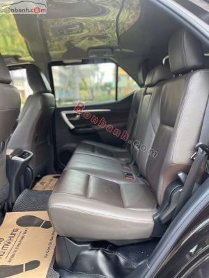 Xe Toyota Fortuner 2.4G 4x2 AT 2019