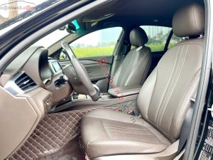 Xe VinFast Lux A 2.0 Base 2.0 AT 2020