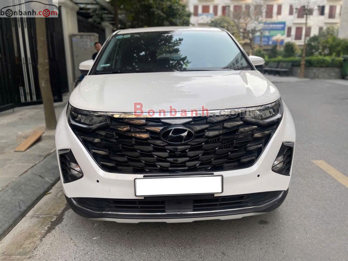 Hyundai Custin Cao Cấp 2.0T 2023