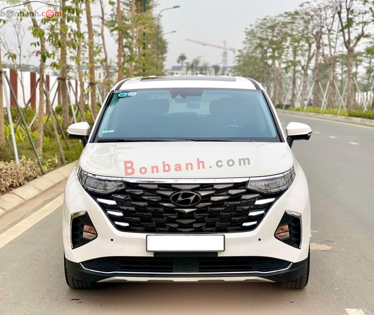 Hyundai Custin Cao Cấp 2.0T 2023