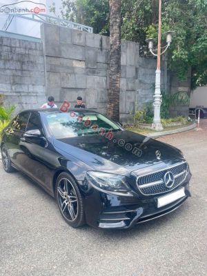 Xe Mercedes Benz E300 AMG 2019