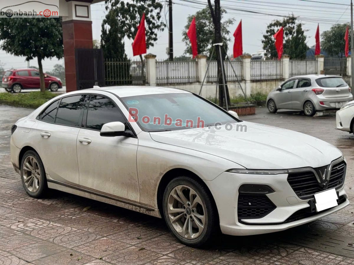 VinFast Lux A 2.0 Tiêu chuẩn 2022