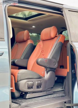 Xe Kia Carnival Signature 2.2D 2022