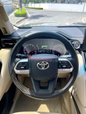 Xe Toyota Land Cruiser 3.5 V6 2023