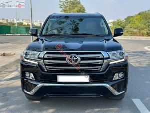 Xe Toyota Land Cruiser 4.6 V8 2020