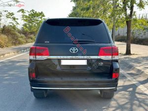 Xe Toyota Land Cruiser 4.6 V8 2020