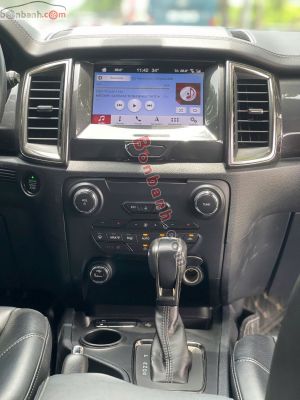 Xe Ford Everest Titanium 2.0L 4x2 AT 2019