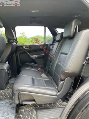 Xe Ford Everest Titanium 2.0L 4x2 AT 2019