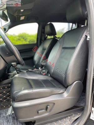 Xe Ford Everest Titanium 2.0L 4x2 AT 2019