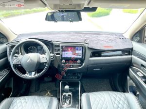 Xe Mitsubishi Outlander Premium 2.0 CVT 2022
