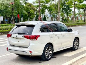 Xe Mitsubishi Outlander Premium 2.0 CVT 2022