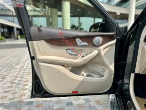 Xe Mercedes Benz GLC 200 4Matic 2022