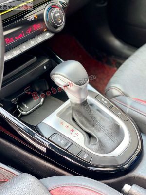 Xe Kia K3 Premium 2.0 AT 2022