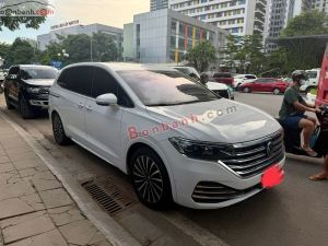 Xe Volkswagen Viloran Luxury 2024
