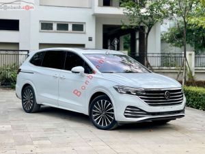 Xe Volkswagen Viloran Luxury 2024