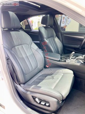 Xe BMW 530i M Sport 2022