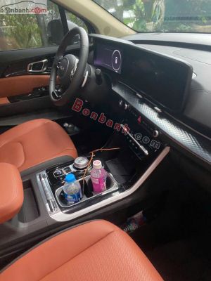 Xe Kia Carnival Signature 3.5G 2024