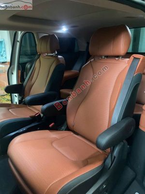 Xe Kia Carnival Signature 3.5G 2024