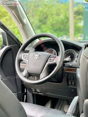Xe Toyota Land Cruiser 4.6 V8 2020