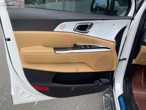 Xe Kia Carnival Luxury 2.2D 2024