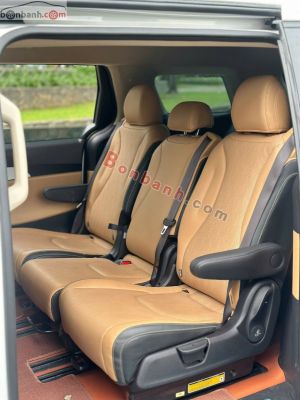 Xe Kia Carnival Luxury 2.2D 2024