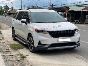 Xe Kia Carnival Luxury 2.2D 2024