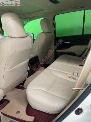 Xe Toyota Land Cruiser 3.5 V6 2024