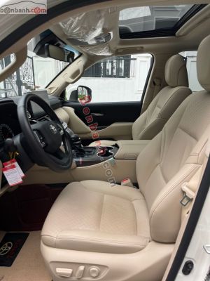 Xe Toyota Land Cruiser 3.5 V6 2024