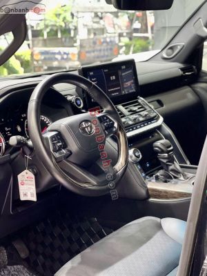 Xe Toyota Land Cruiser 3.5 V6 2023