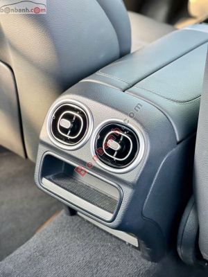 Xe Mercedes Benz C200 Avantgarde 2022