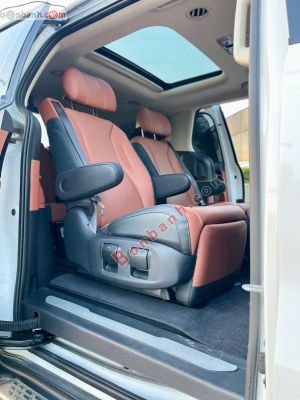 Xe Kia Carnival Signature 2.2D 2024