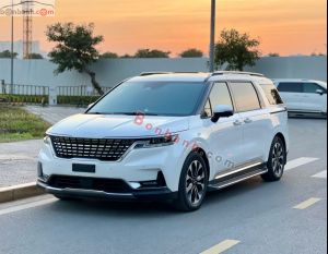 Xe Kia Carnival Signature 2.2D 2024