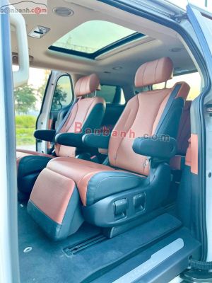 Xe Kia Carnival Signature 2.2D 2024