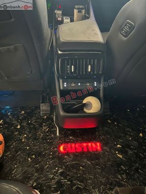 Xe Hyundai Custin Cao Cấp 2.0T 2023