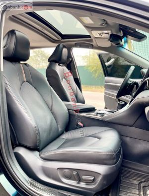 Xe Toyota Camry 2.0Q 2022