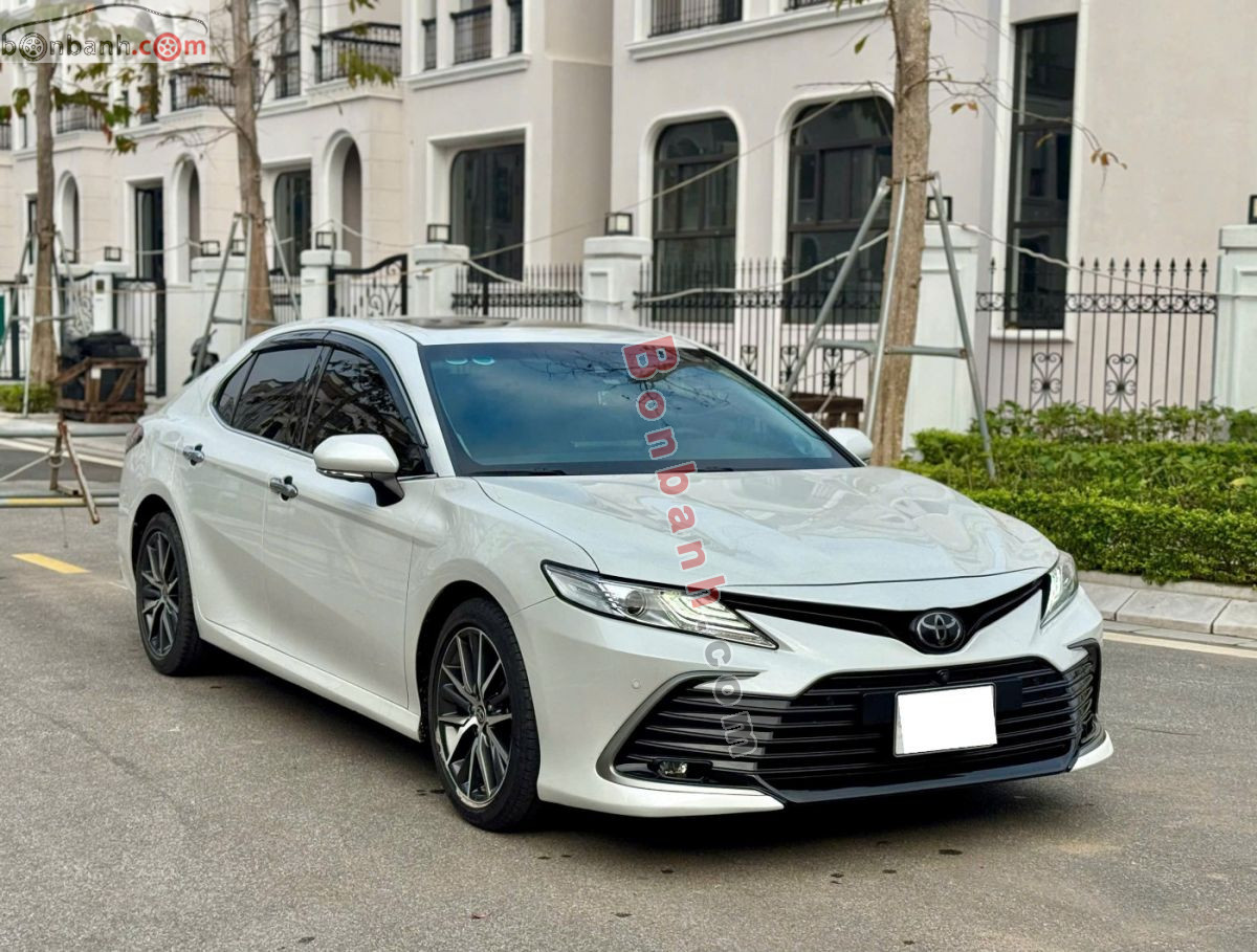 Toyota Camry 2.5Q 2022