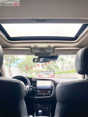 Xe Mitsubishi Outlander Premium 2.0 CVT 2022