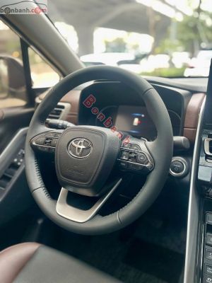 Xe Toyota Innova Cross HEV 2.0 CVT 2025