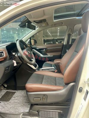 Xe Toyota Innova Cross HEV 2.0 CVT 2025