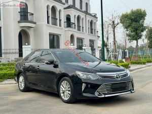 Xe Toyota Camry 2.0E 2018